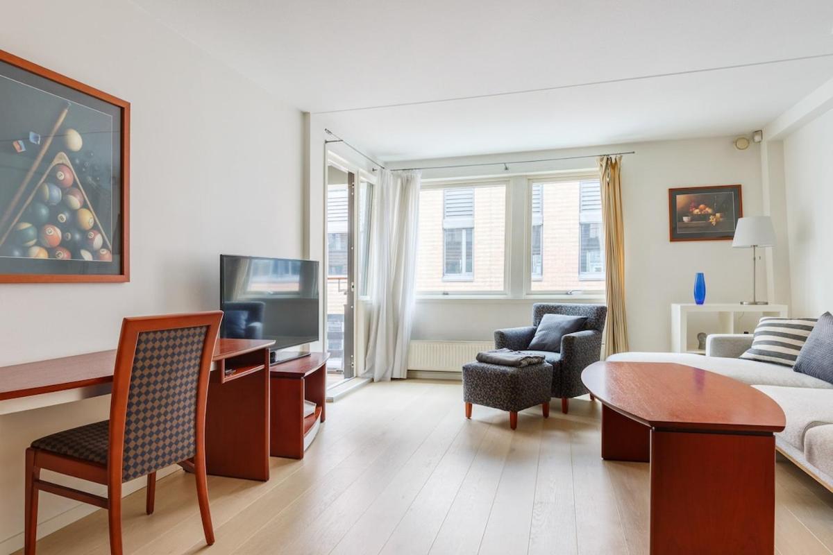 Spacious Aker Brygge With Balcony Appartement